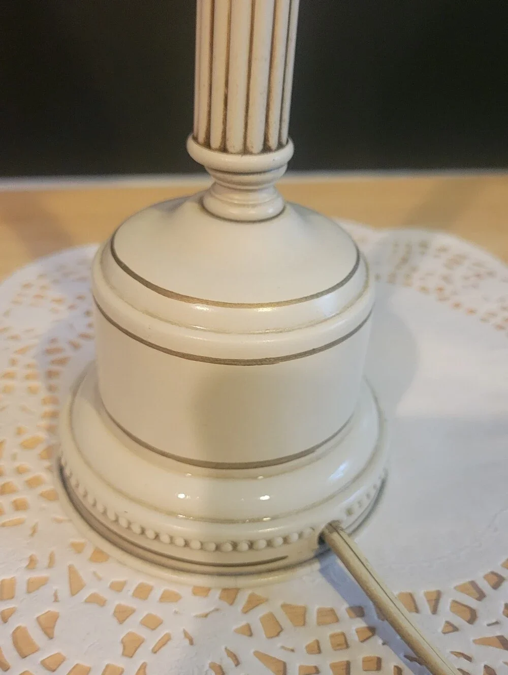 Vintage Slender Base Linen Shade Hand-Painted Flower Motif Cream Lamp